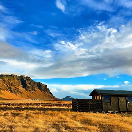 Green Farm Stay With Private Hot Tub Хвольсвёдлюр Экстерьер фото