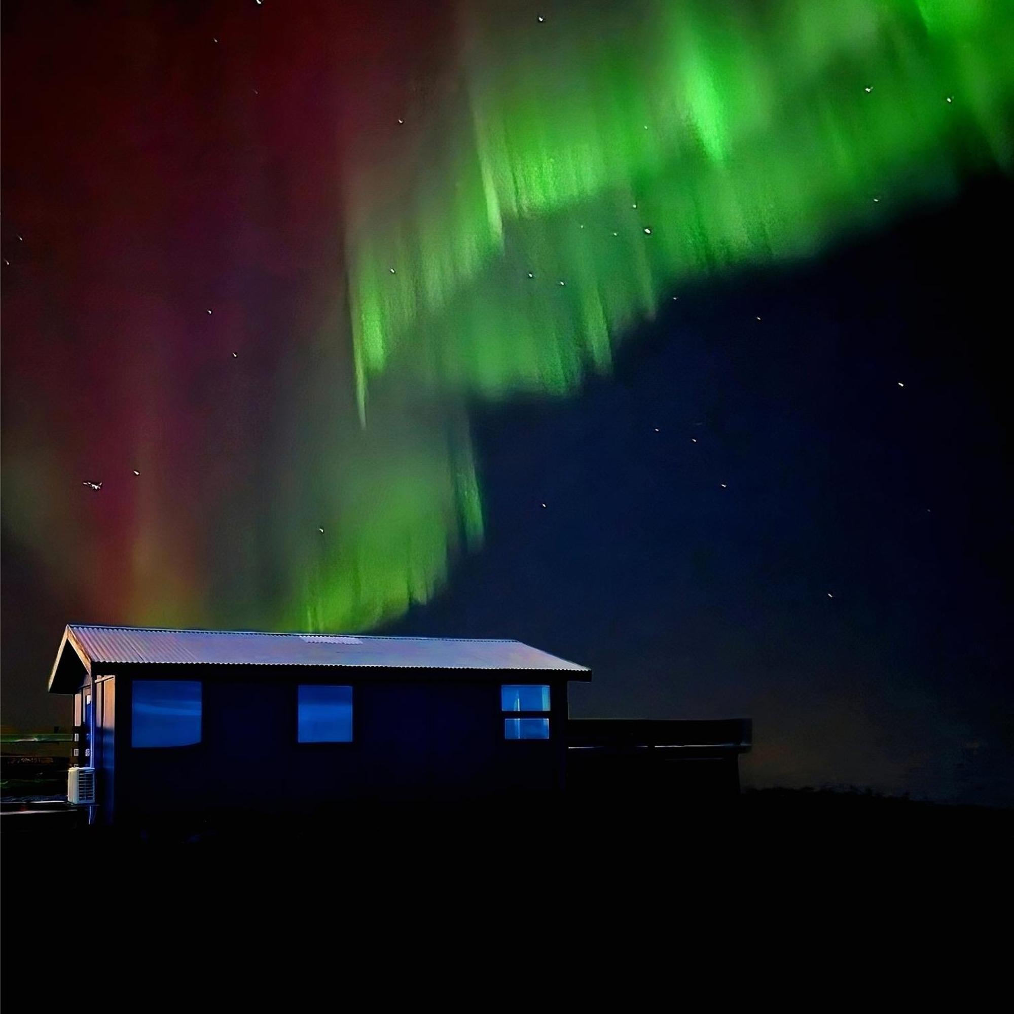 Green Farm Stay With Private Hot Tub Хвольсвёдлюр Экстерьер фото