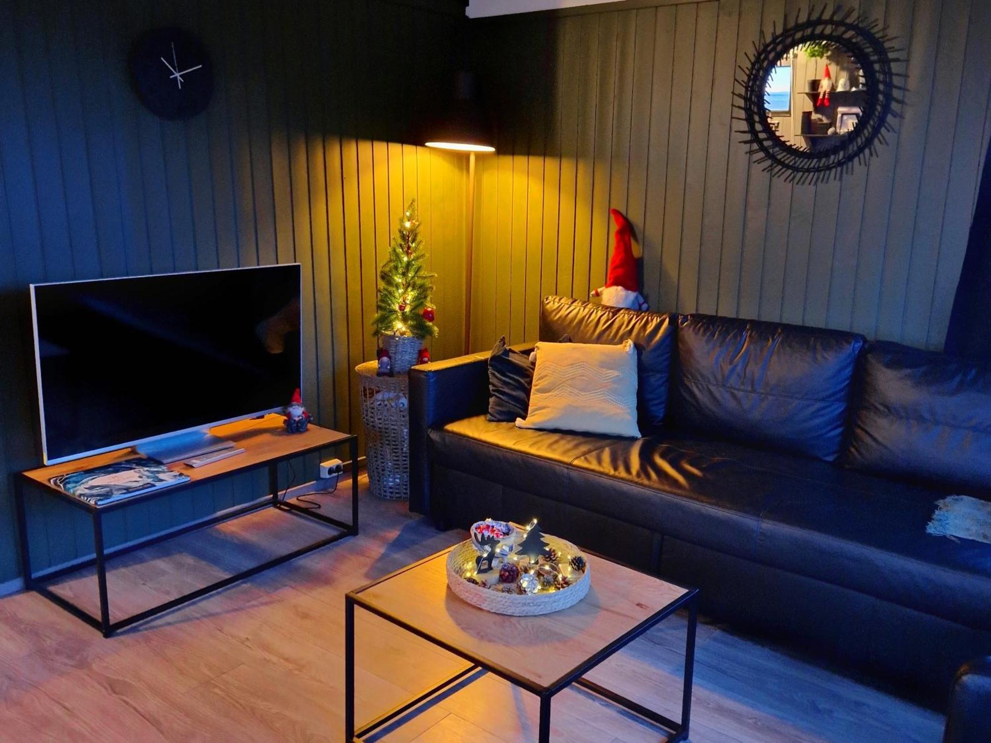 Green Farm Stay With Private Hot Tub Хвольсвёдлюр Экстерьер фото